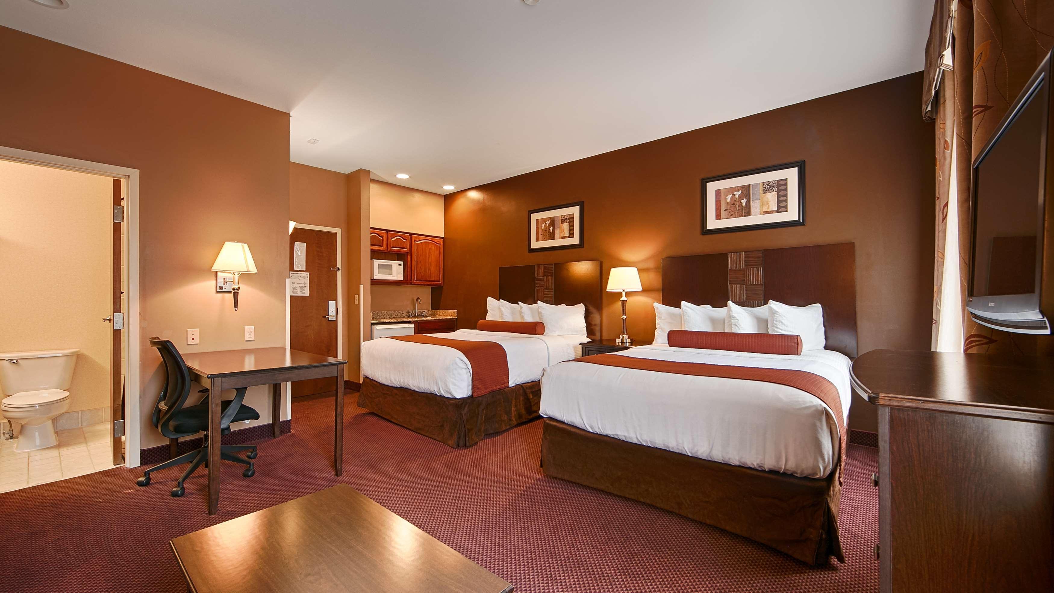 Best Western Plus Hannaford Inn & Suites Kenwood Eksteriør bilde