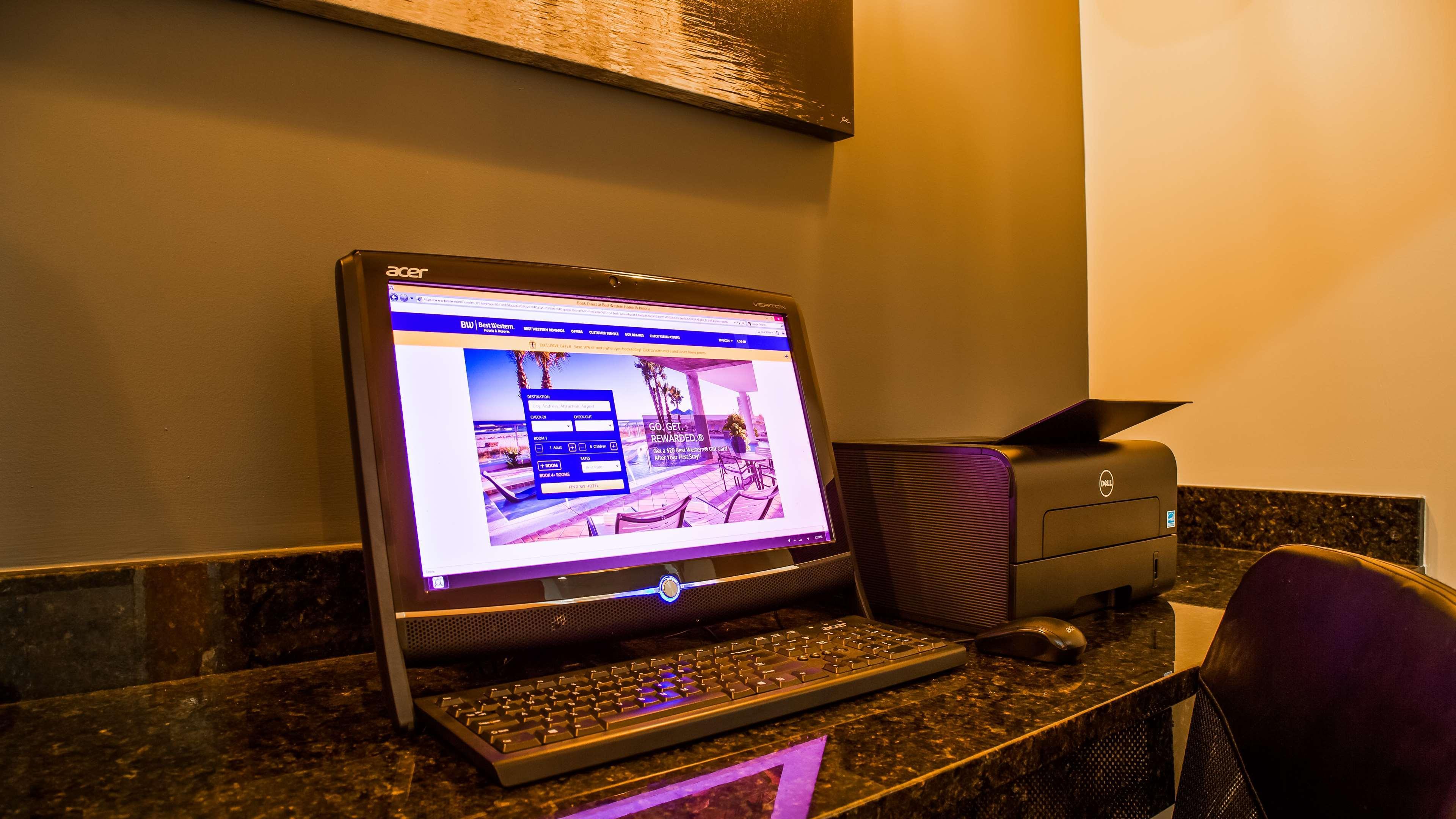 Best Western Plus Hannaford Inn & Suites Kenwood Eksteriør bilde