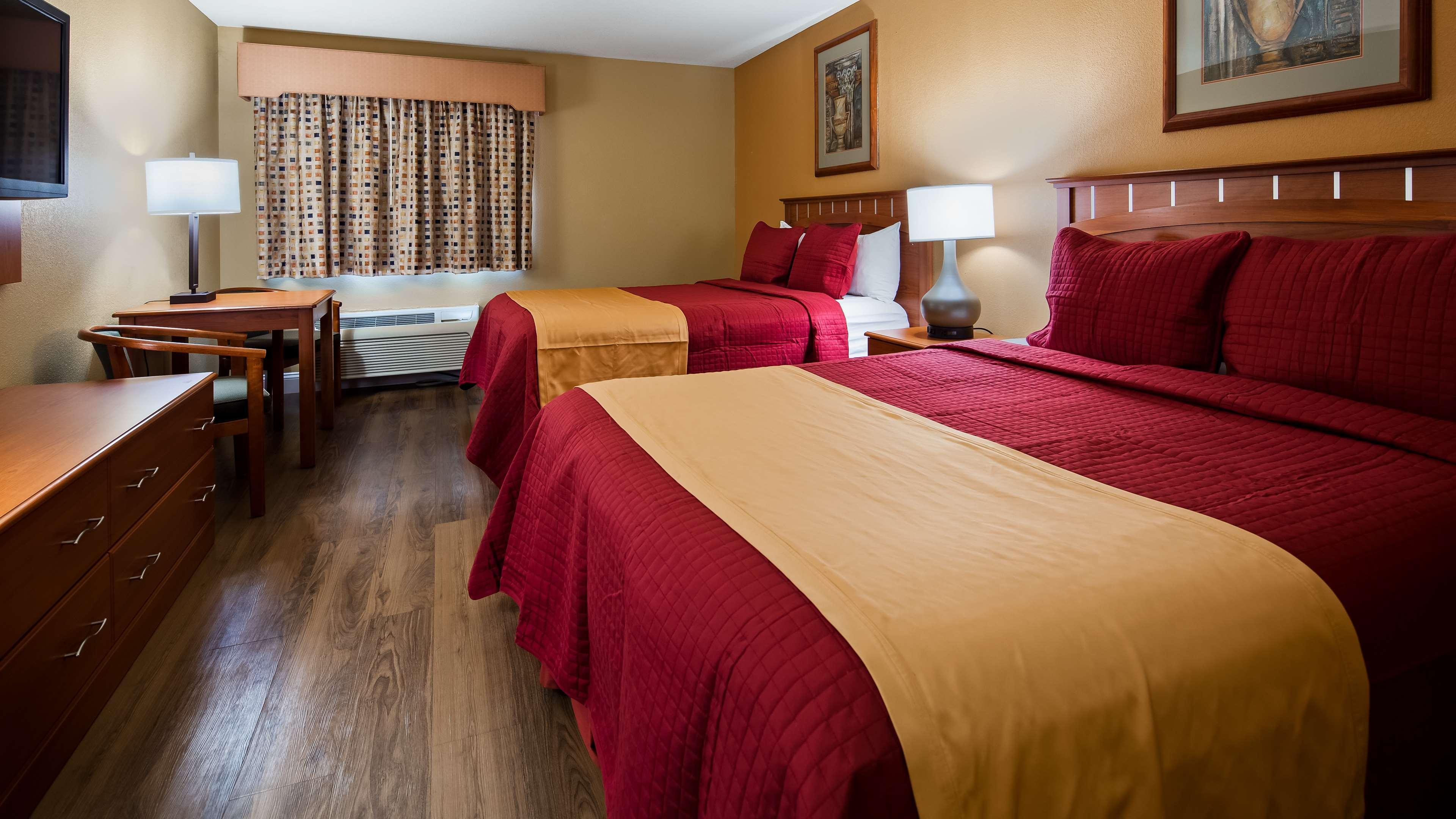Best Western Plus Hannaford Inn & Suites Kenwood Eksteriør bilde