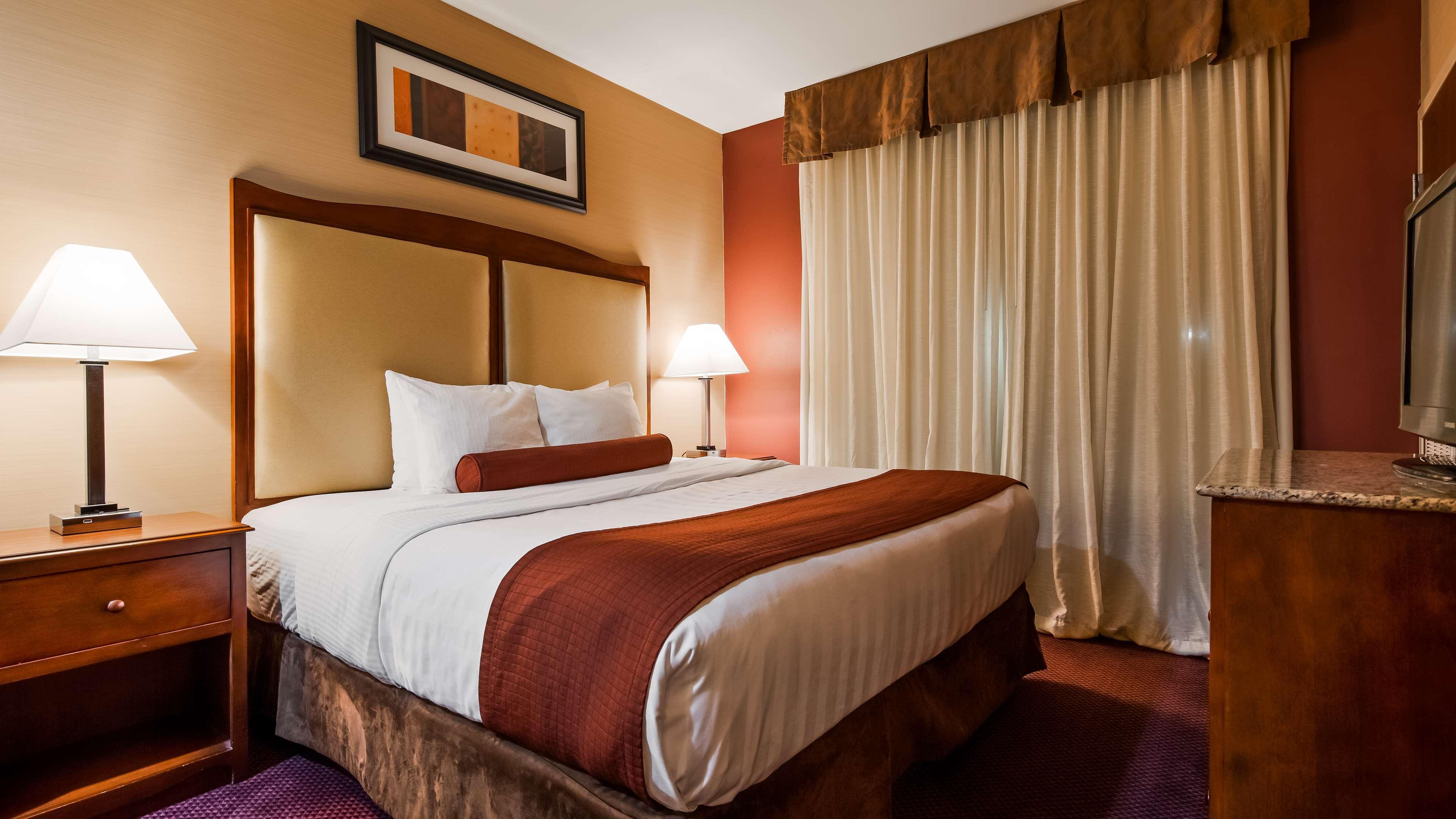 Best Western Plus Hannaford Inn & Suites Kenwood Eksteriør bilde