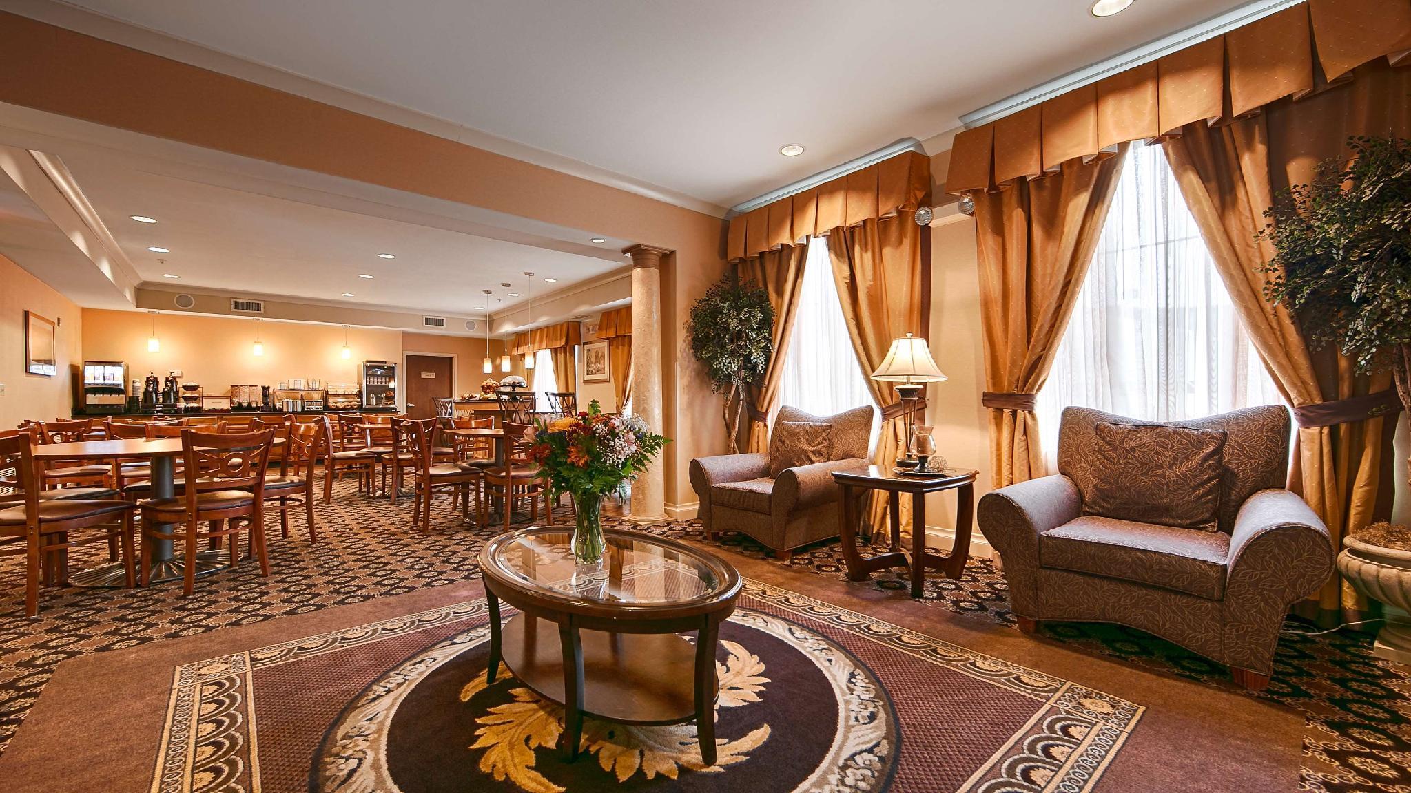 Best Western Plus Hannaford Inn & Suites Kenwood Eksteriør bilde