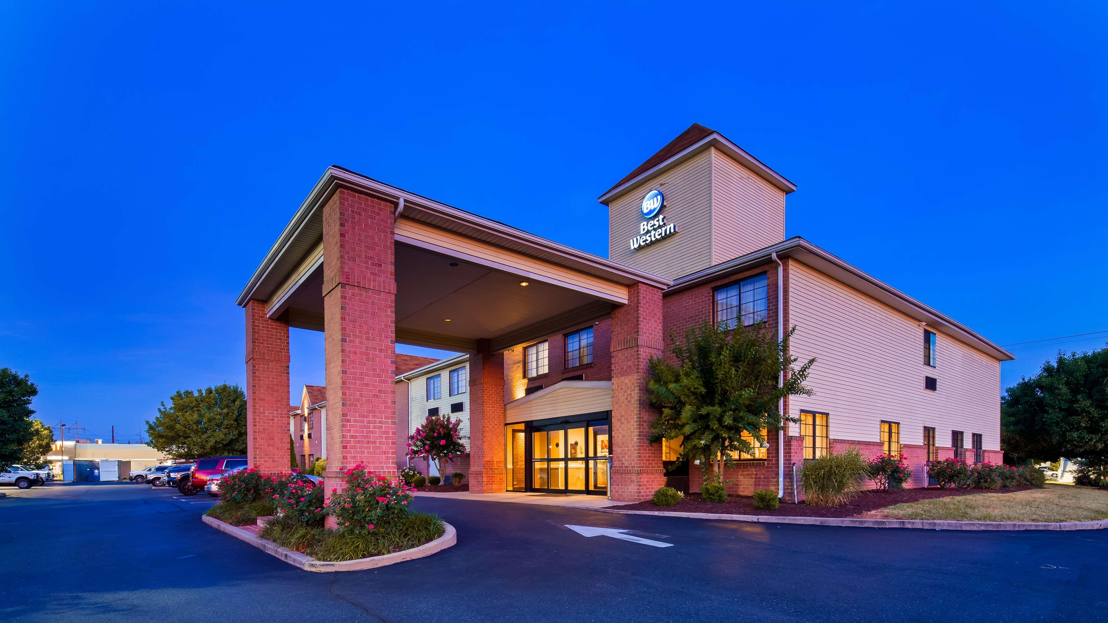 Best Western Plus Hannaford Inn & Suites Kenwood Eksteriør bilde
