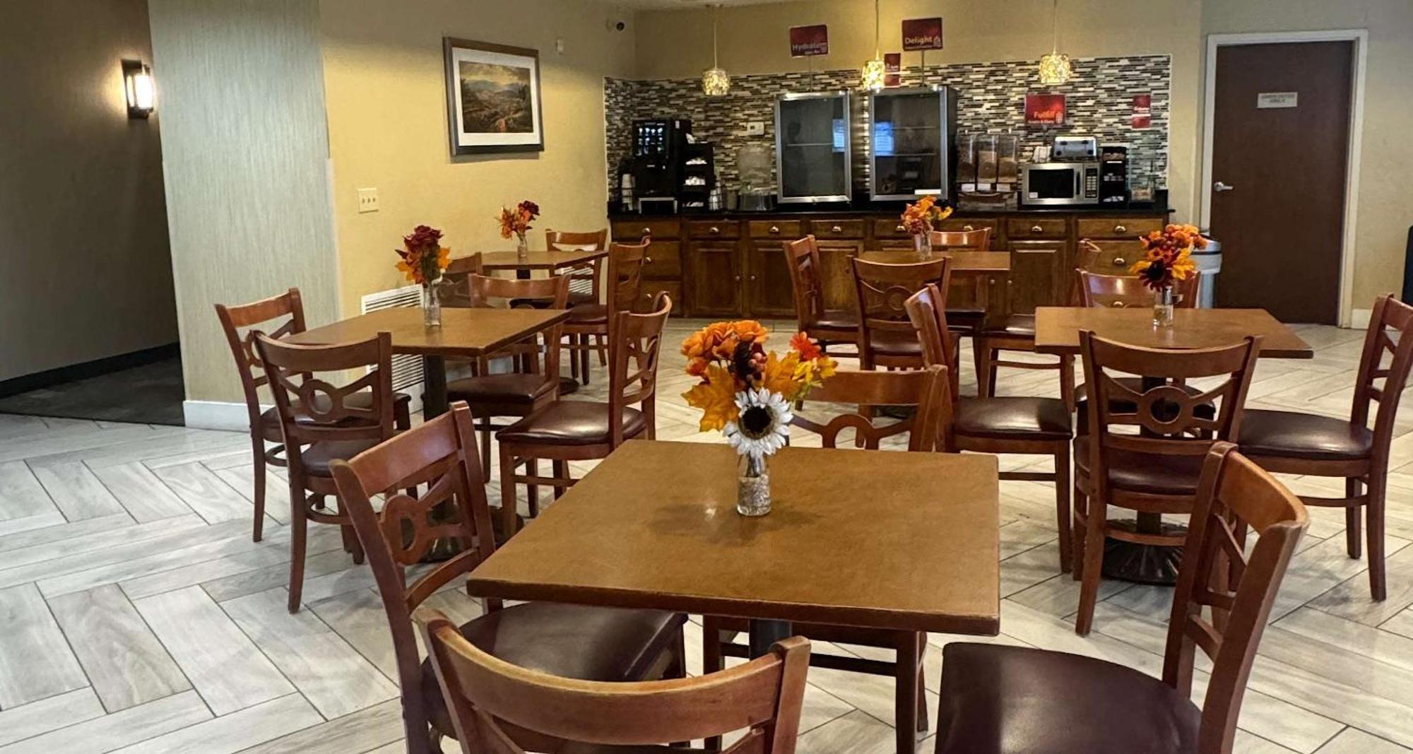 Best Western Plus Hannaford Inn & Suites Kenwood Eksteriør bilde